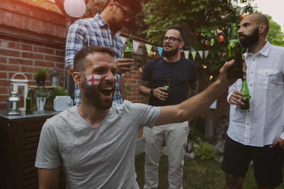 Balkon EM-fit machen: Welche Fußball-Deko ist erlaubt?