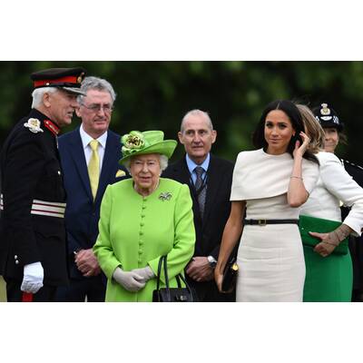 Queen Elizabeth & Meghan Marke 