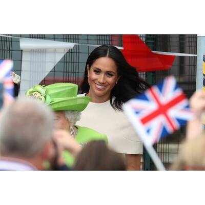 Queen Elizabeth & Meghan Marke 