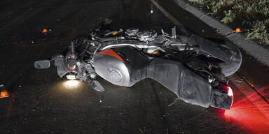 Drama in der Steiermark: Motorradfahrer (32) tot