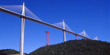 Base-Jumper starb bei Sprung von h&ouml;chster Br&uuml;cke Europas
