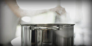 hei&szlig;es Wasser Topf