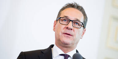 Strache