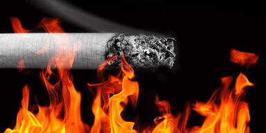 Zigarette Flamme Feuer