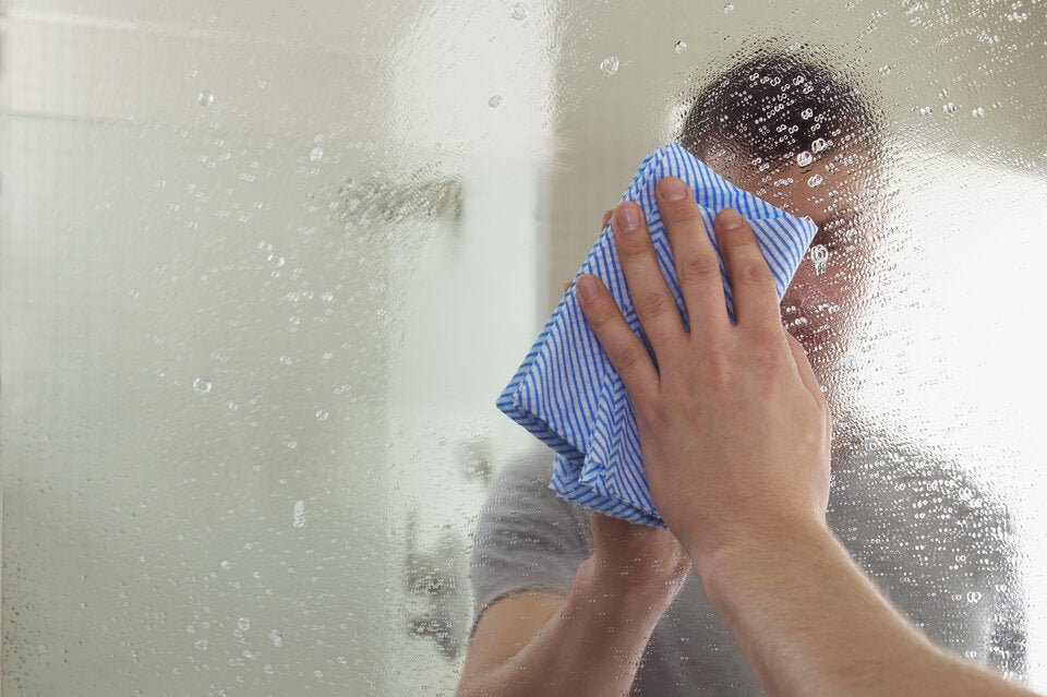 Blitzblank in nur 15 Minuten: So wird das Bad im Nu sauber