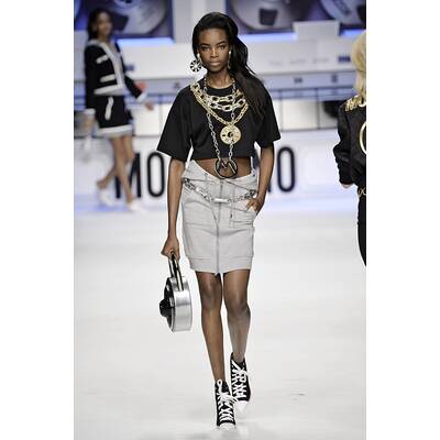 Moschino A/W 2015/2016