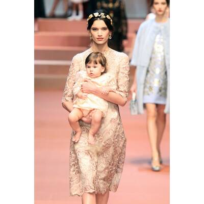 Dolce & Gabbana Fall/Winter 2015/2016