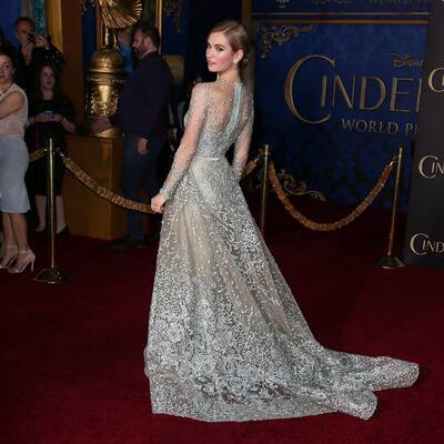 Lily James auf der Cinerella-Premiere