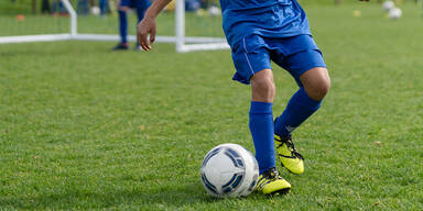 Gewalt-Eklat bei U14-Spiel: 40-Jähriger prügelt 13-Jährigen krankenhausreif