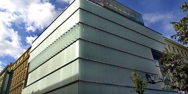 Gewinne der Banken fielen um ein Drittel