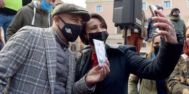 Italiens Impfgegner wollen ins Parlament einziehen