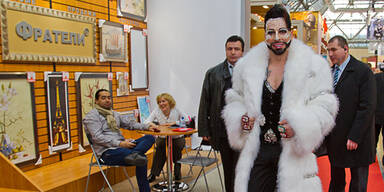 Designer Glööckler zog Millionen an