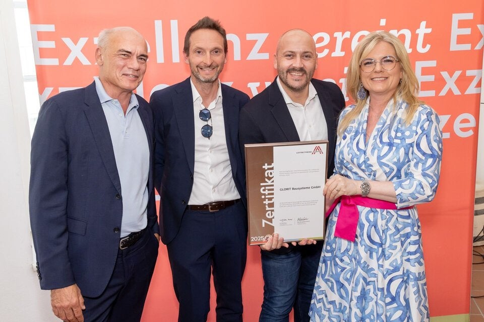 (v.l.n.r.): Stefan Messar, Lukas Sattlegger, Patrick Kloihofer (alle GF Glorit), Monica Rintersbacher (GF Leitbetriebe Austria)