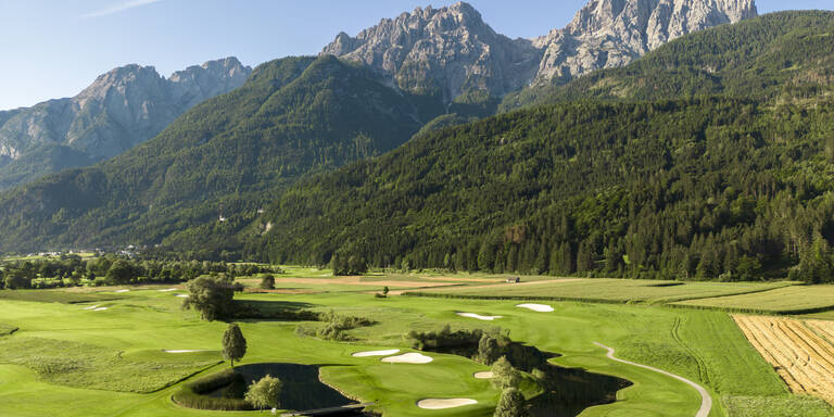Abschlag mit Alpenblick: Die besten Golfhotels Österreichs