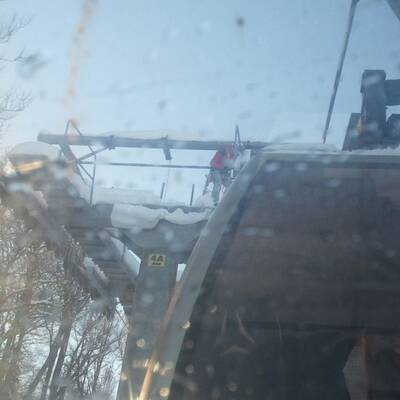 Skifahrer aus Gondel gerettet