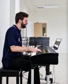 TikTok/lukerockwellmusic