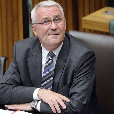  Die Causa Graf, Diplomatenpässe und das Transparenzpaket werden im Hohen Haus diskutiert.