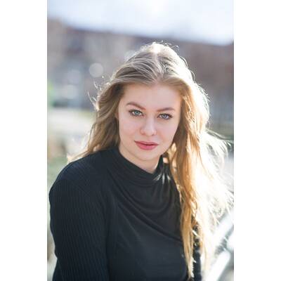 Zoe Straub: Ihre besten Bilder