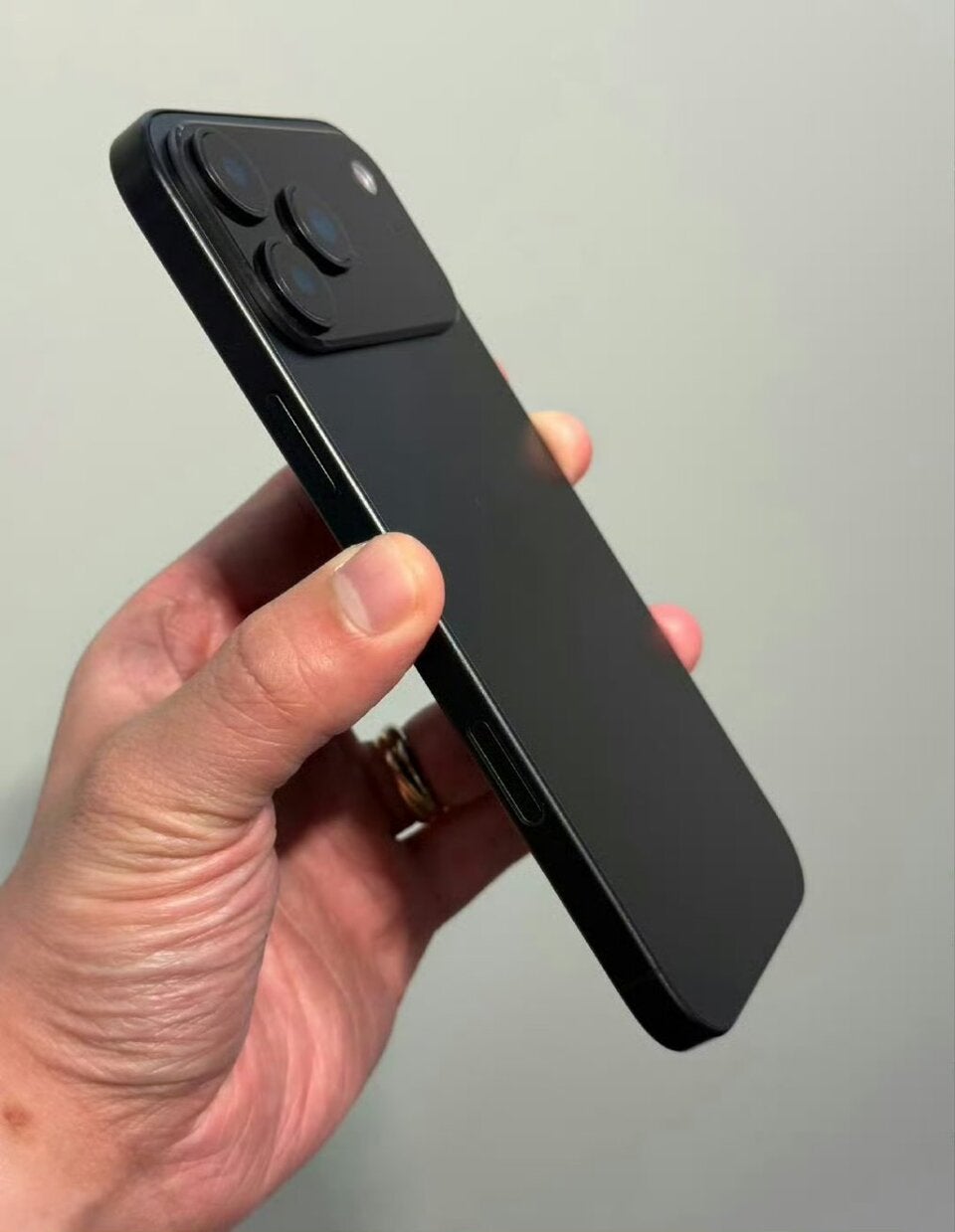 GuNlWYFW0AAbNjj.jfif