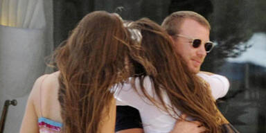 Guy Ritchie, Katarina & Kristina Knezevic