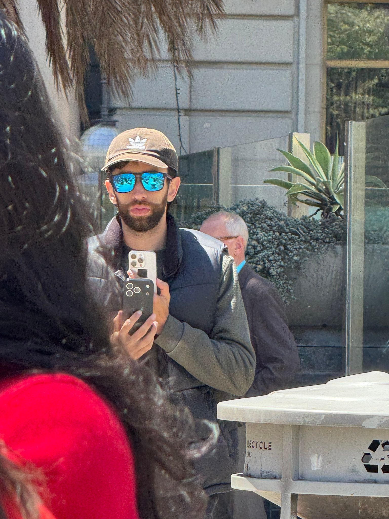 Gw-QseeWEAIUNAK.jfif