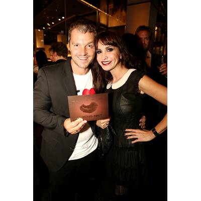 Sänger Martin 101 mit hübscher Begleitung 