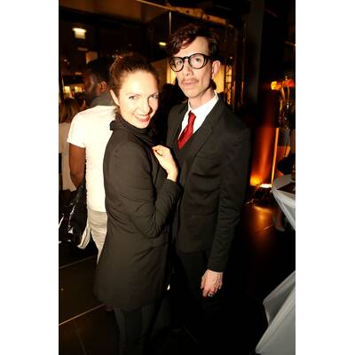 Sänger Martin 101 mit hübscher Begleitung 