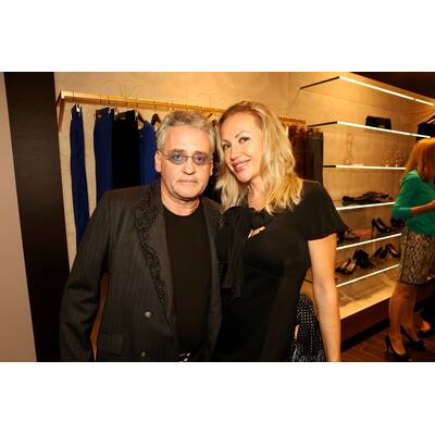 Sänger Martin 101 mit hübscher Begleitung 