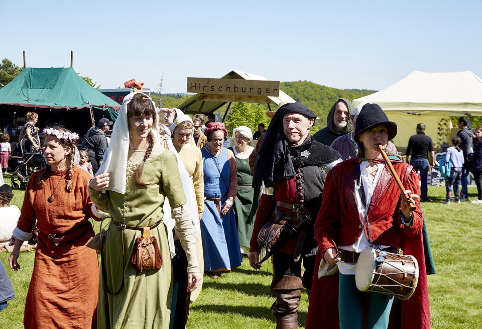 Die Rosenburg lädt zum historischen Burgtreiben