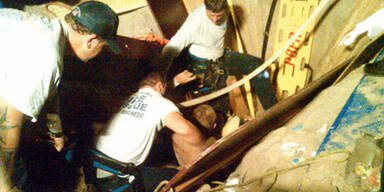 Jakub MALY in Sandgrube eingeschlossen