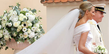 Charlene in einem Traumkleid von Armani