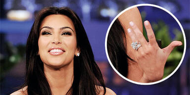 Kim Kardashian / Ring