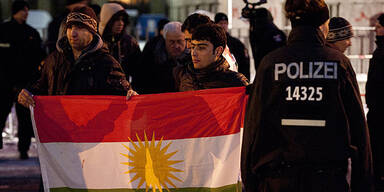 Syrische Botschaft in Berlin gestürmt