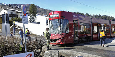 Stra&szlig;enbahn Unfall Mutters