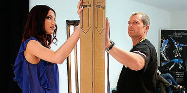 Miss Austria lässt es so richtig prickeln