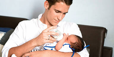 Renata (43) & Ervin (16): Hochzeit  nach  Baby