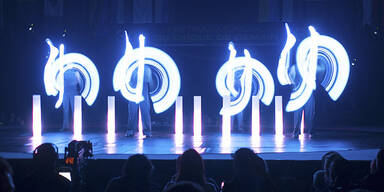 Austro-Jongleure: Neuer Weltrekord mit 13 Keulen