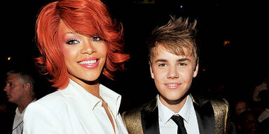 Rihanna / Justin BIEBER