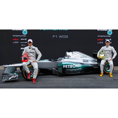 Neuer Mercedes W03 mit markanter Nase