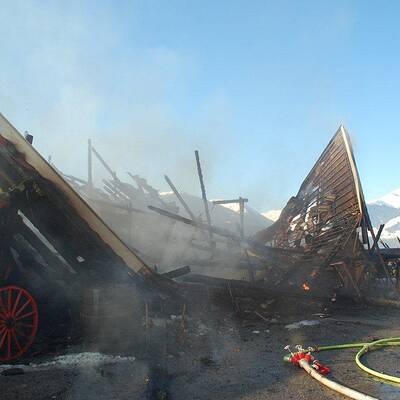 Stadl des Innbrucker Kranebitter Hofes komplett abgebrannt