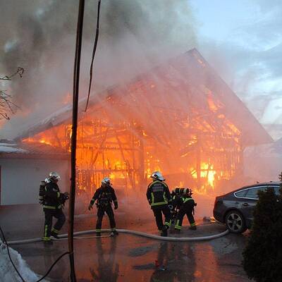 Stadl des Innbrucker Kranebitter Hofes komplett abgebrannt