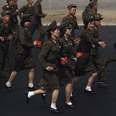 Zehntausende huldigen Kim-Familie