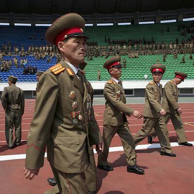 Zehntausende huldigen Kim-Familie
