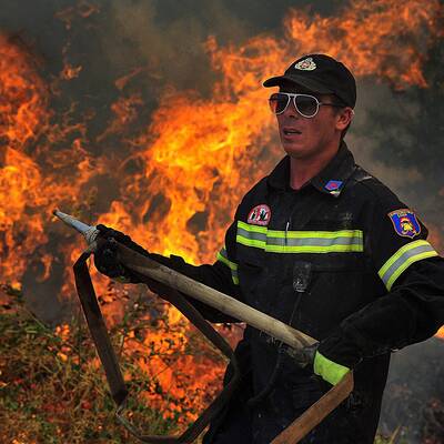 Griechische Feuerwehren im Großeinsatz