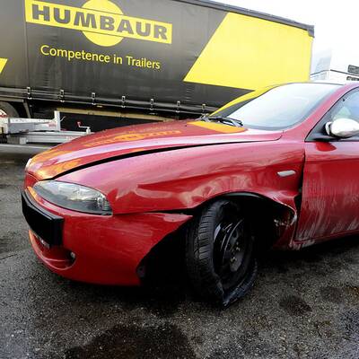 A1: Geisterfahrer rammt Polizeisperre