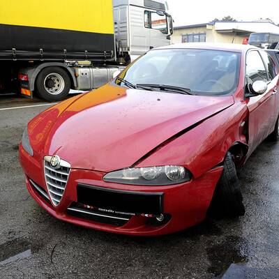A1: Geisterfahrer rammt Polizeisperre