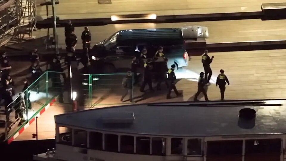 Erster Angriff seit Wiederansiedlung: Wolf beißt Frau in Hamburg