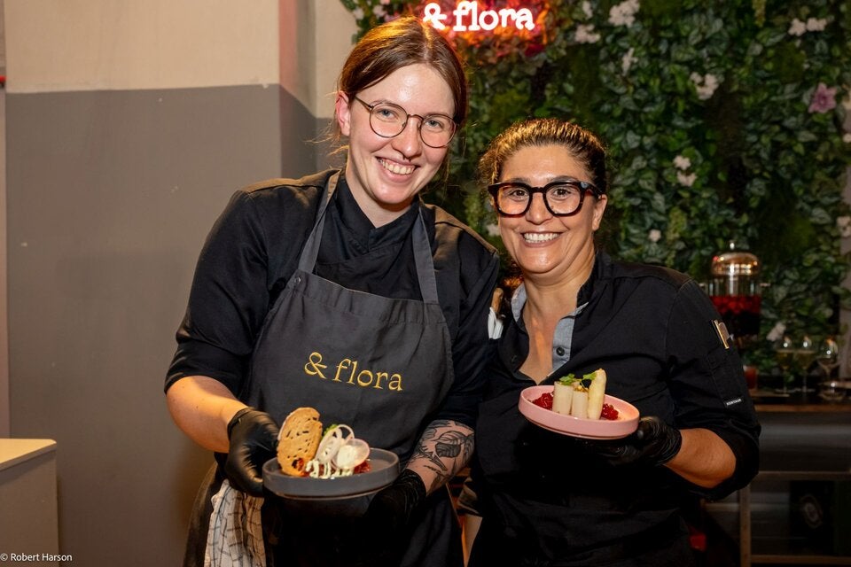 Spitzenköchin Parvin Razavi (r.) verwöhnte mit regionalen Köstlichkeiten.