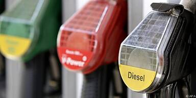 Höchstes Niveau auf den Zapfsäulen seit 18 Monaten