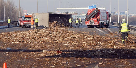 Serienunfall und Lkw-Crash auf der A2